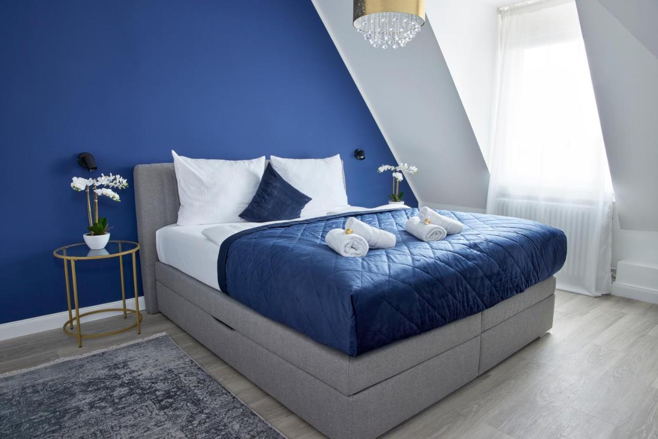 Schlossberg Residences - Xxl-Design-Apartment Mit Schlossblick Fuer Bis Zu 12 Personen Schwetzingen Dış mekan fotoğraf